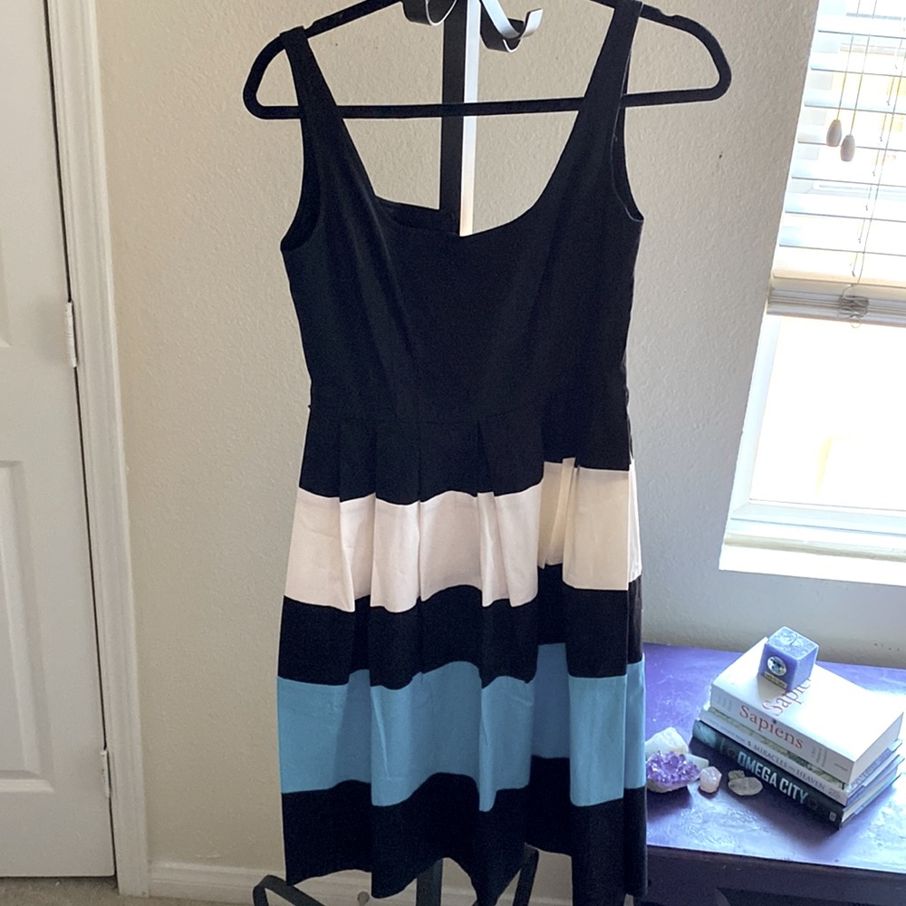 Beautiful blue, white, and black Maggy London dress